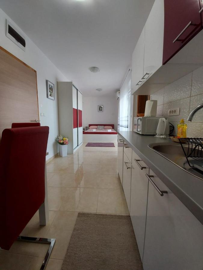 Apartmani Gimi Shine Vrsi Exterior photo