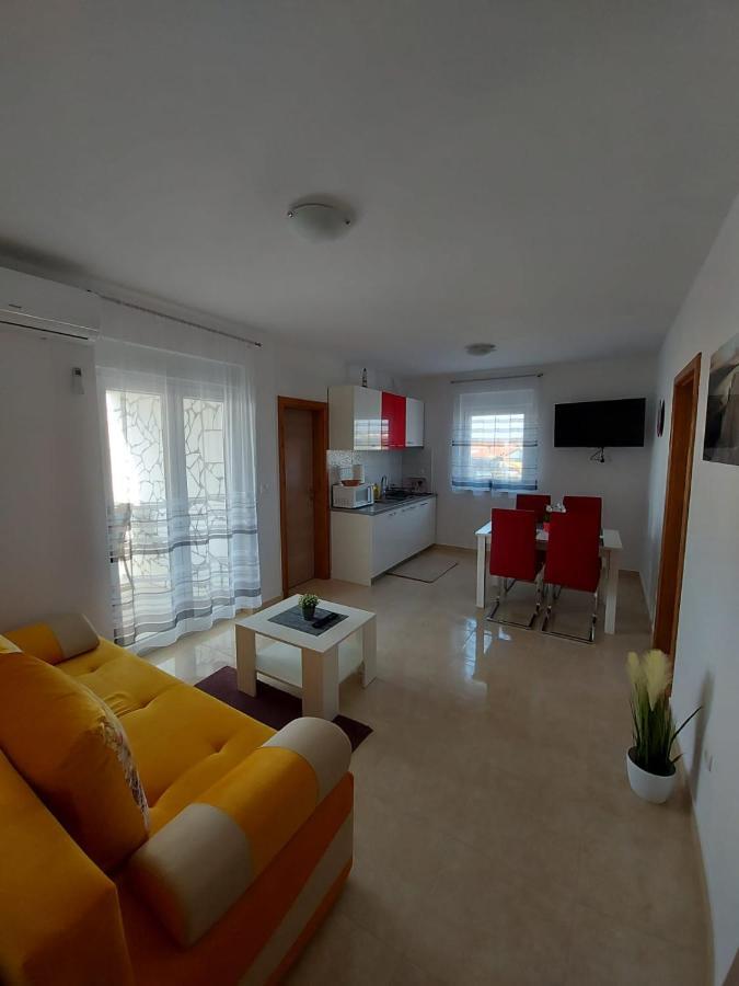 Apartmani Gimi Shine Vrsi Exterior photo