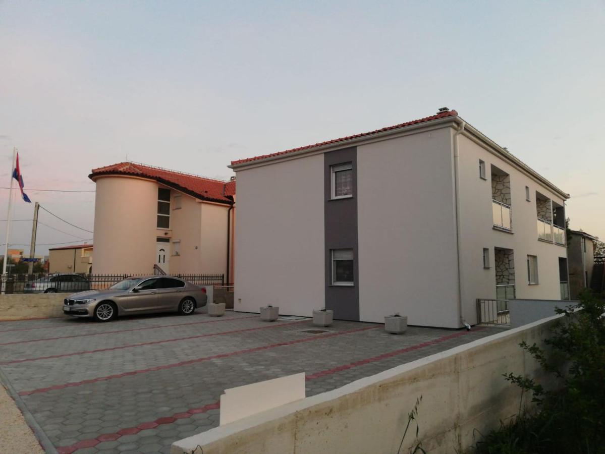 Apartmani Gimi Shine Vrsi Exterior photo