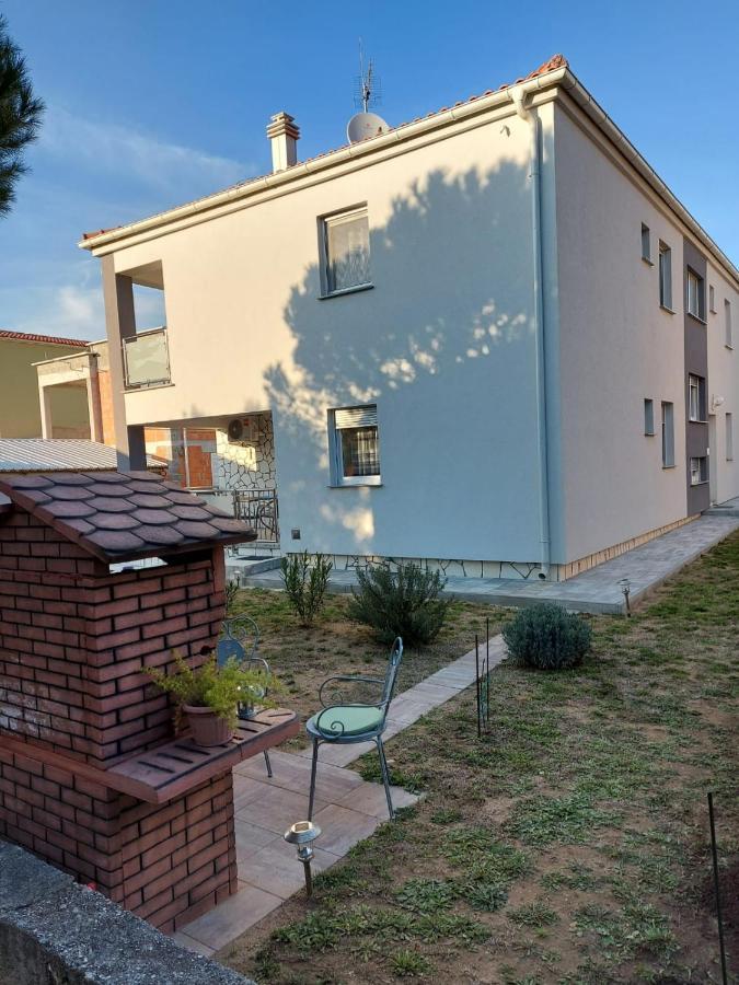Apartmani Gimi Shine Vrsi Exterior photo
