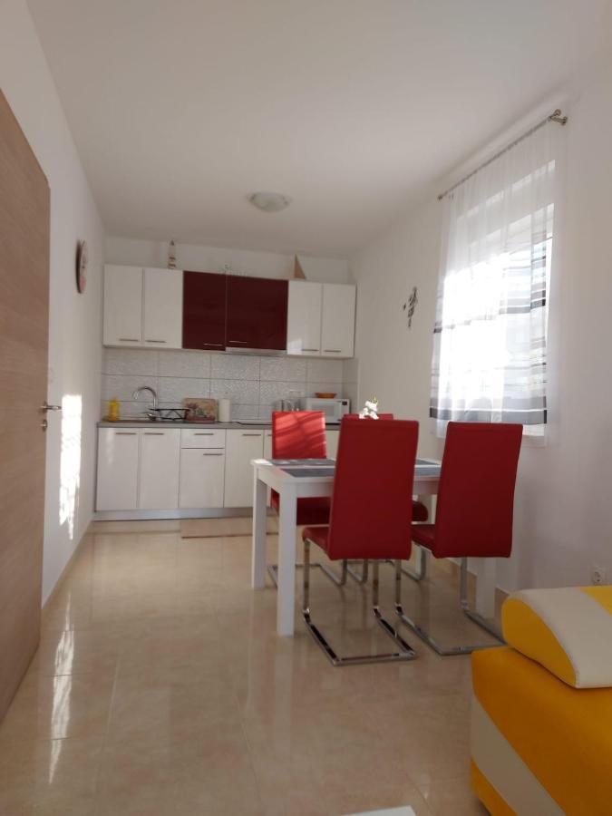 Apartmani Gimi Shine Vrsi Exterior photo