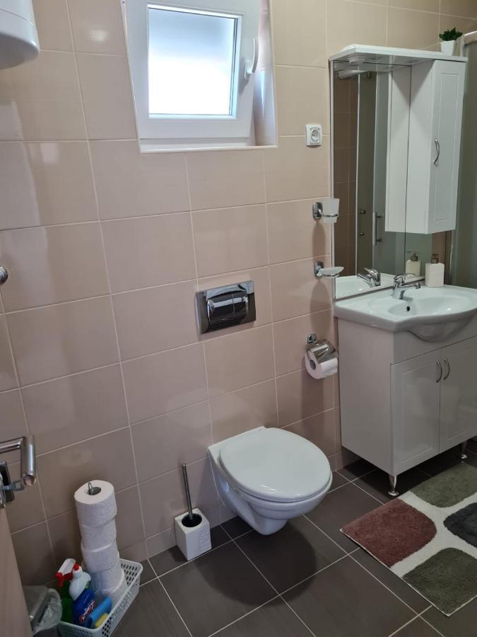 Apartmani Gimi Shine Vrsi Exterior photo