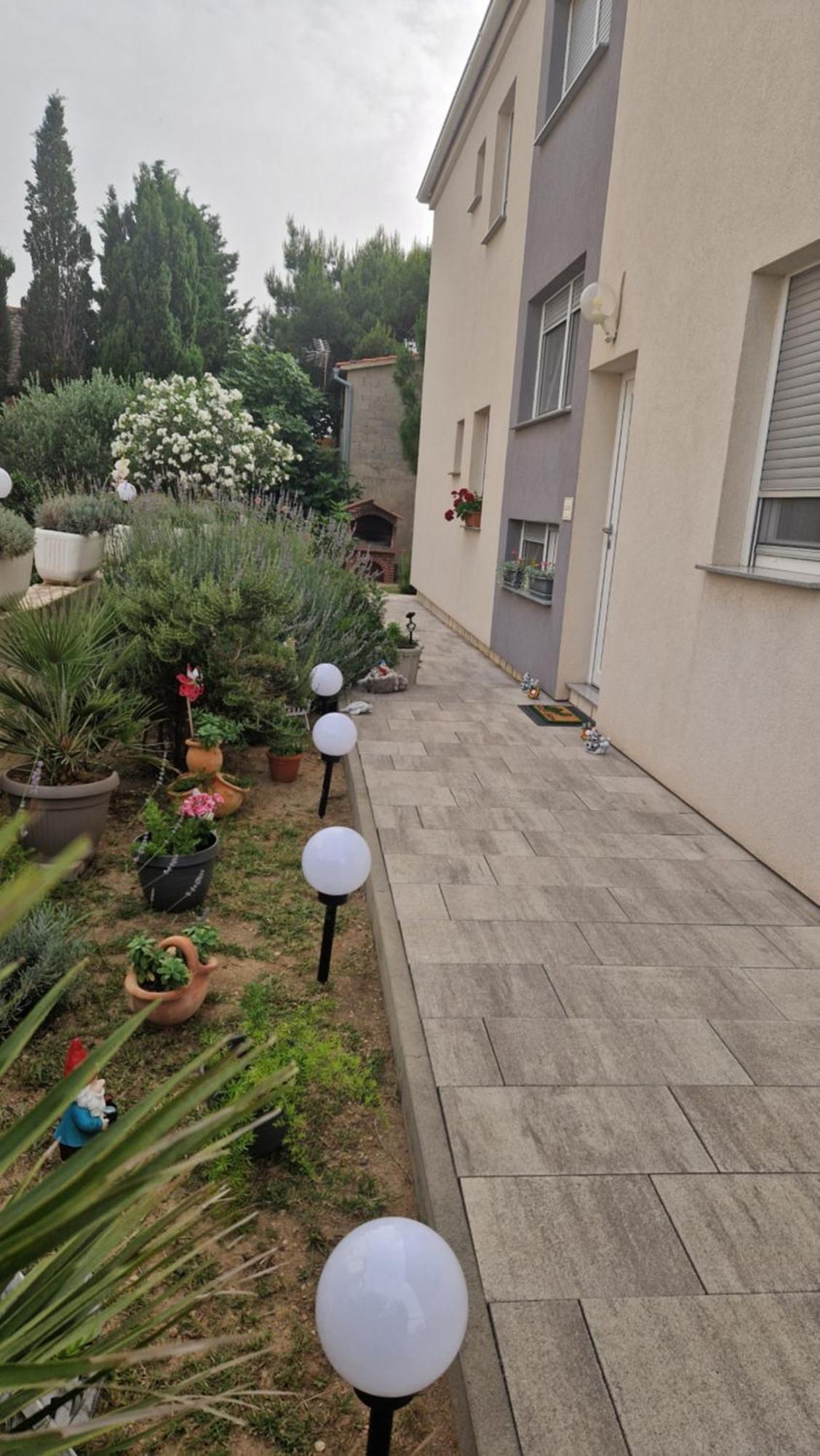 Apartmani Gimi Shine Vrsi Exterior photo